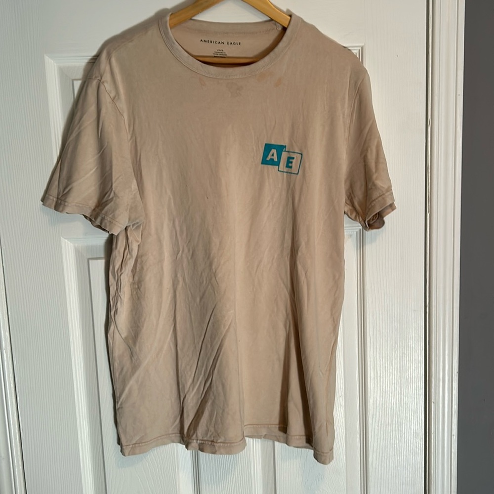 American Eagle tee shirt